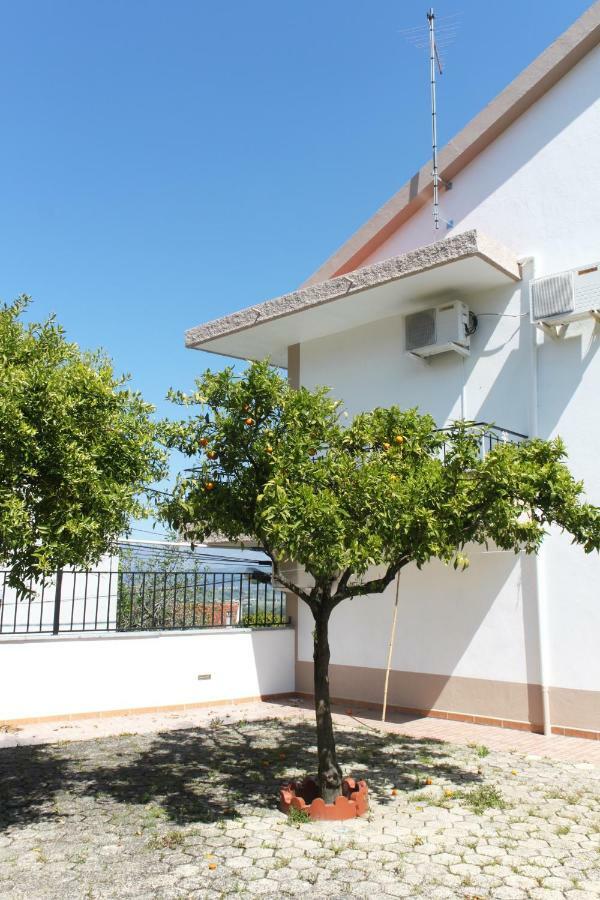 Casa do Neto Tiago Fundão Exterior foto